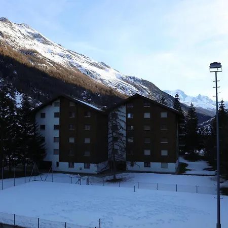 Monte Rosa Taesch, Mit Wellness Bereich *